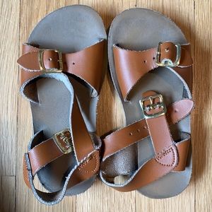 Salt Water Sandals Toddler sz 9, tan